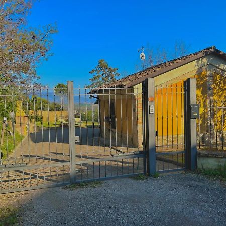 Casolare Del Maestrale - M&M Holiday House Περούτζια Εξωτερικό φωτογραφία