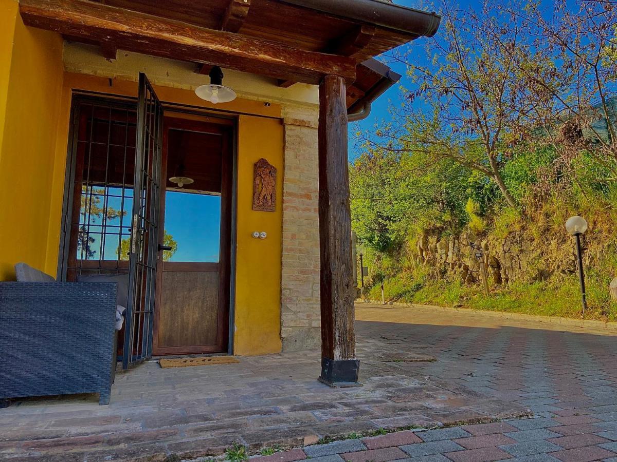 Casolare Del Maestrale - M&M Holiday House Περούτζια Εξωτερικό φωτογραφία