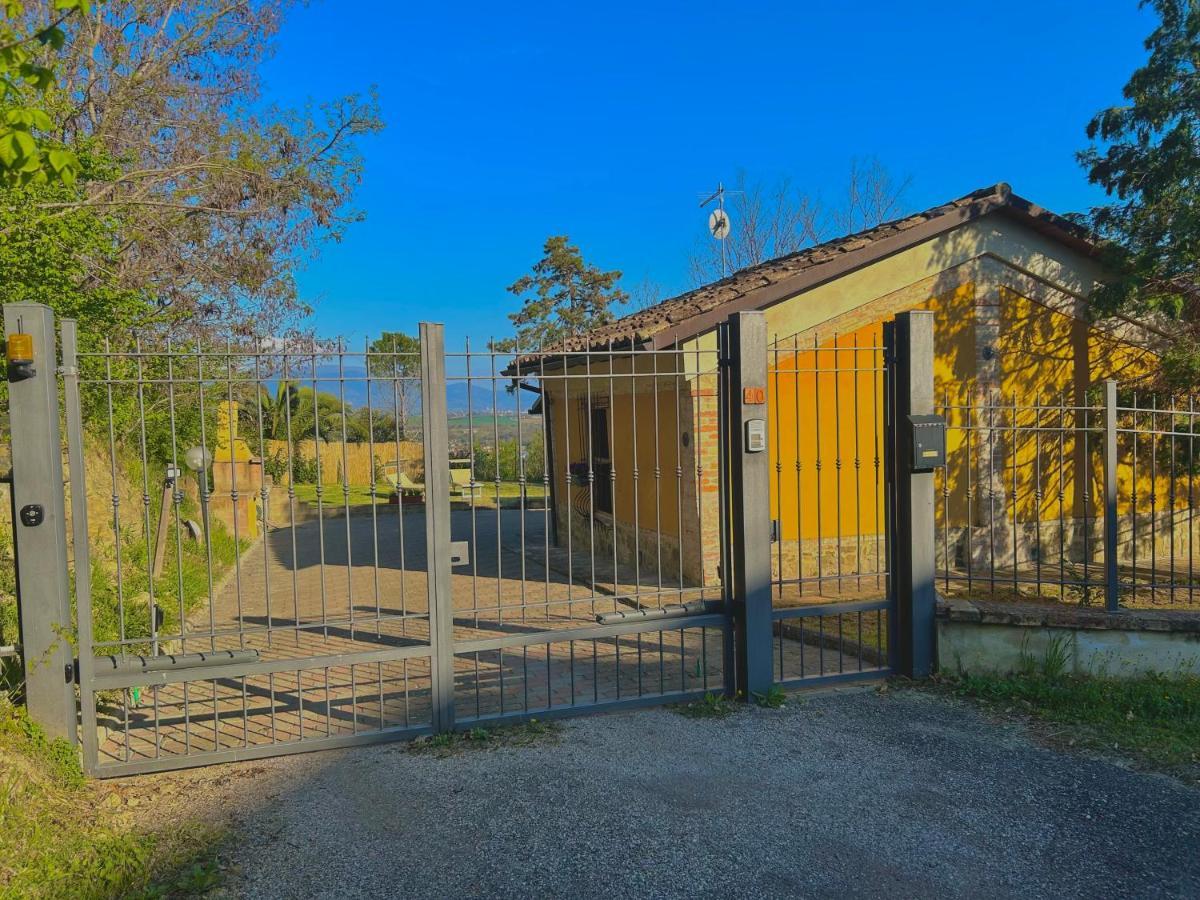 Casolare Del Maestrale - M&M Holiday House Περούτζια Εξωτερικό φωτογραφία